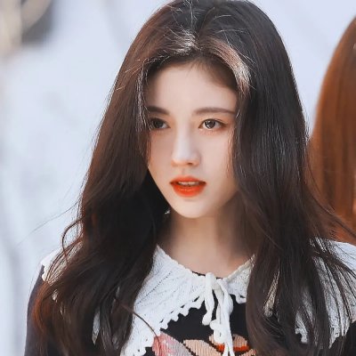 女孩的战地滑板课 海报